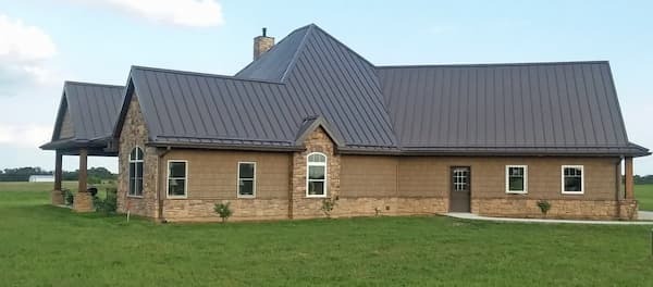 Economy Roofing standing seam roof system. Image courtesy of www.EconomyRoofing.com.