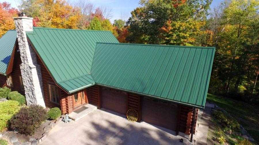 Central States green standing seam roof on a cabin. Image courtesy of www.centralstatesco.com.
