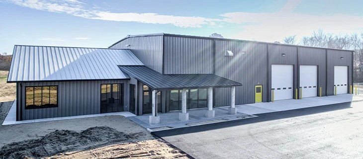 Star Building Systems standing seam roof. Image courtesy of www.StarBuildings.com.